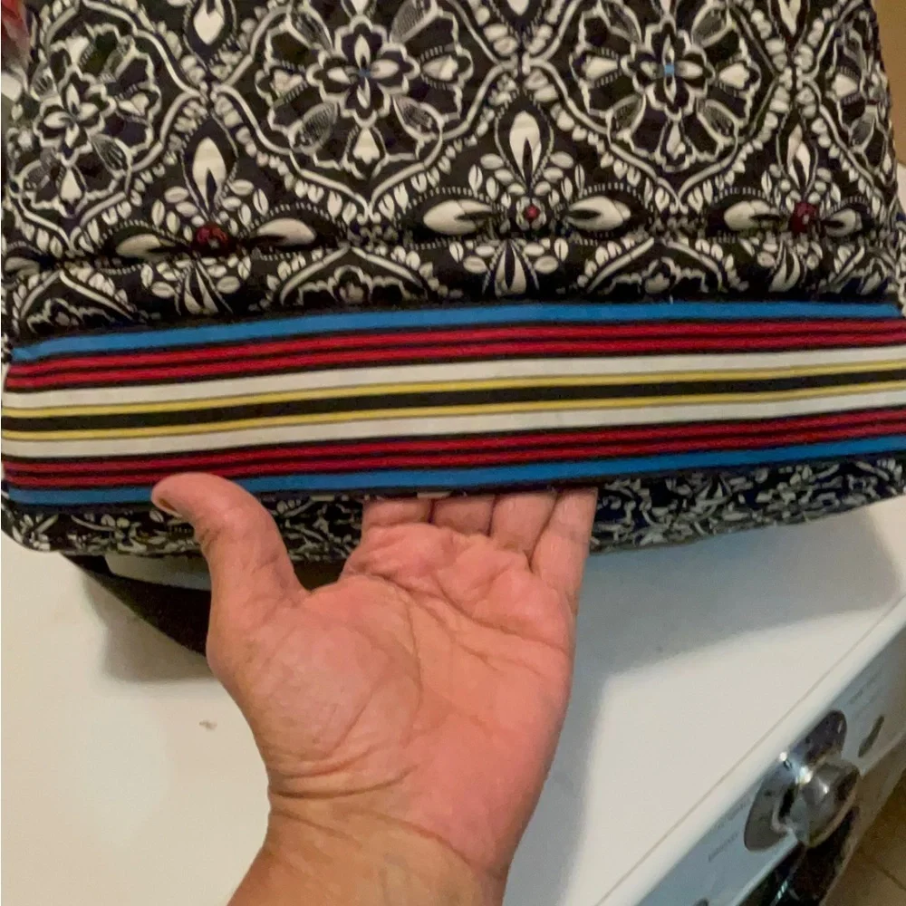 Vara Bradley laptop or traveler bag can use as a lagage or stack to your baggage - Picture 8 of 14